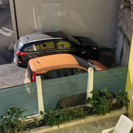 La Casa Gialla Del Ristoro Agricolo Векиано Екстериор снимка