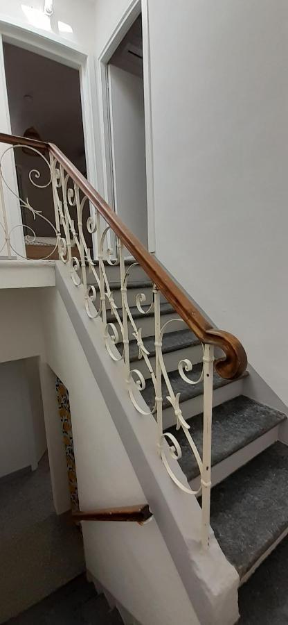 La Casa Gialla Del Ristoro Agricolo Векиано Екстериор снимка